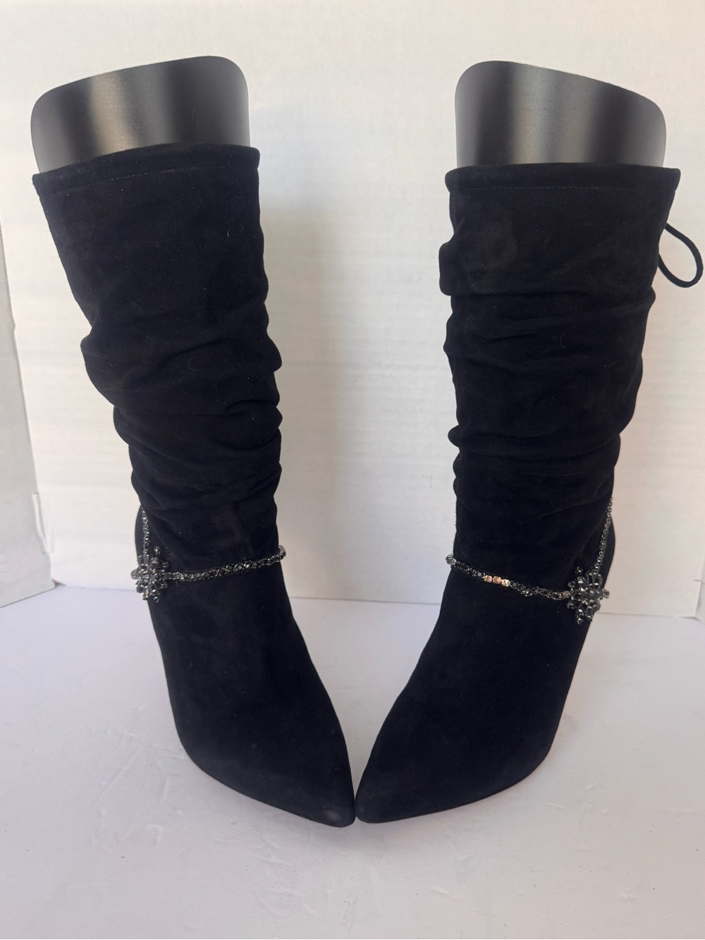 Badgley Mischka Viva Floral Embroidered Burnout Velvet Sock Booties Size 7